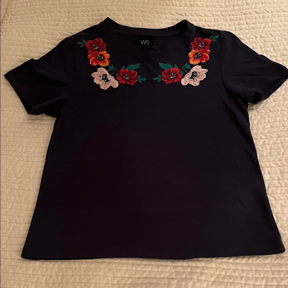 W5 Navy Top with Red and Pink Floral Embroidery New XS